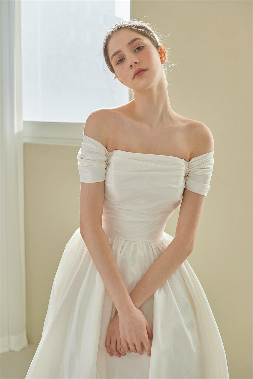 Elegant Vintage Off Shoulder Wedding Dress image 3