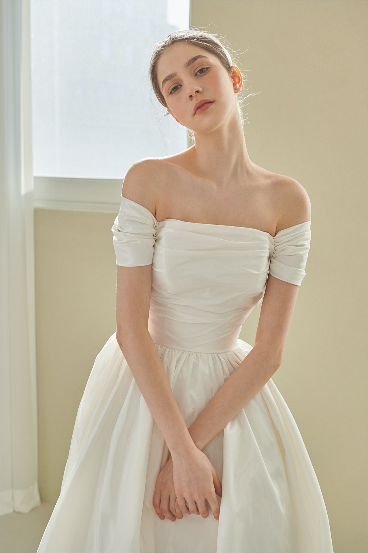 Elegant Vintage Off Shoulder Wedding Dress image 3