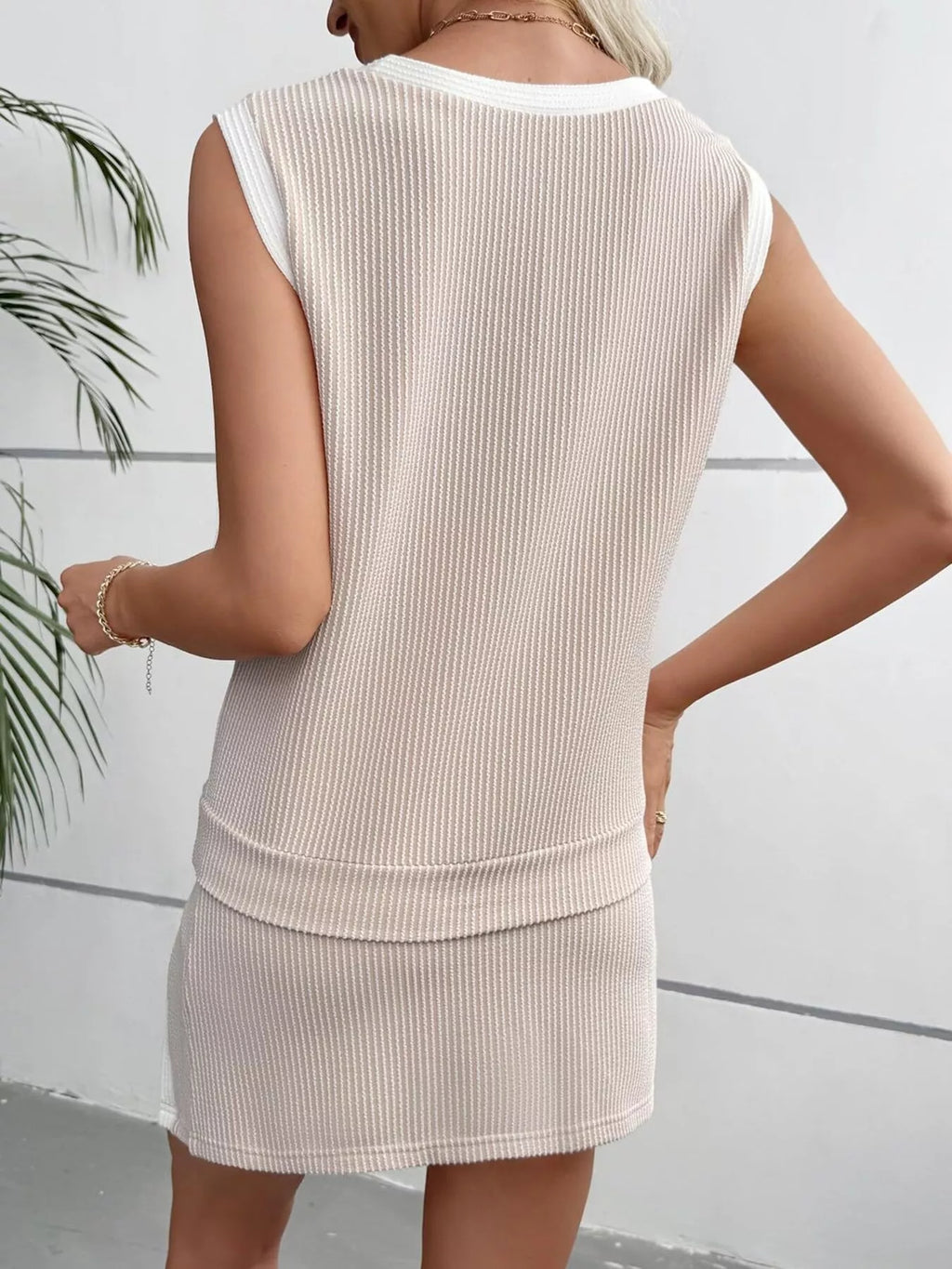 Avia Ribbed Set detail view styled for Avrienne