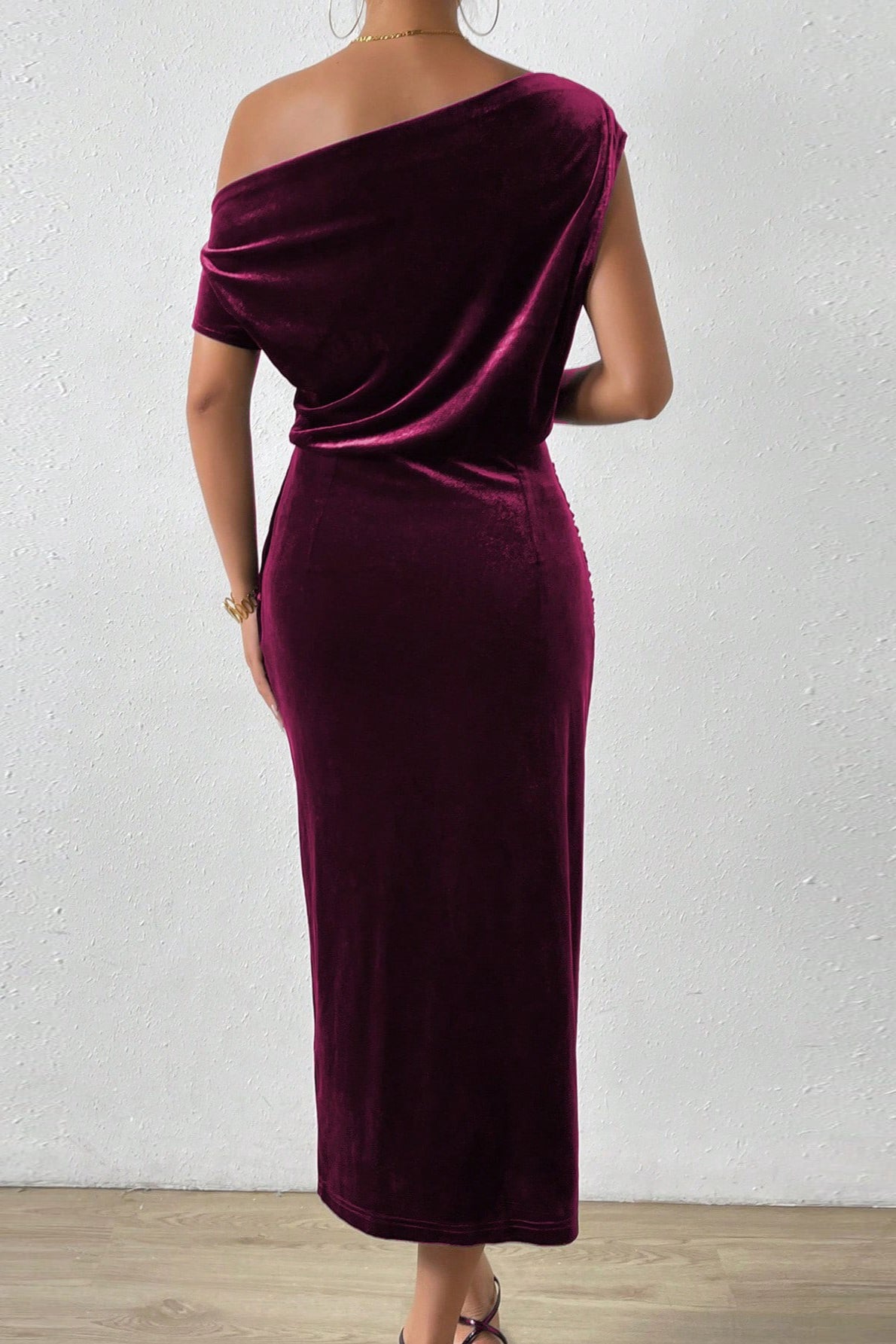 Off-the-shoulder Bodycon Cocktail Dress image 8