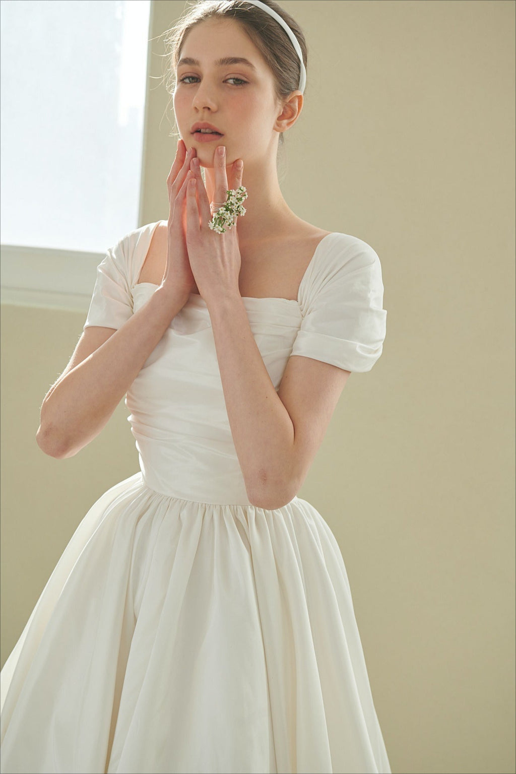 Elegant Vintage Off Shoulder Wedding Dress image 6
