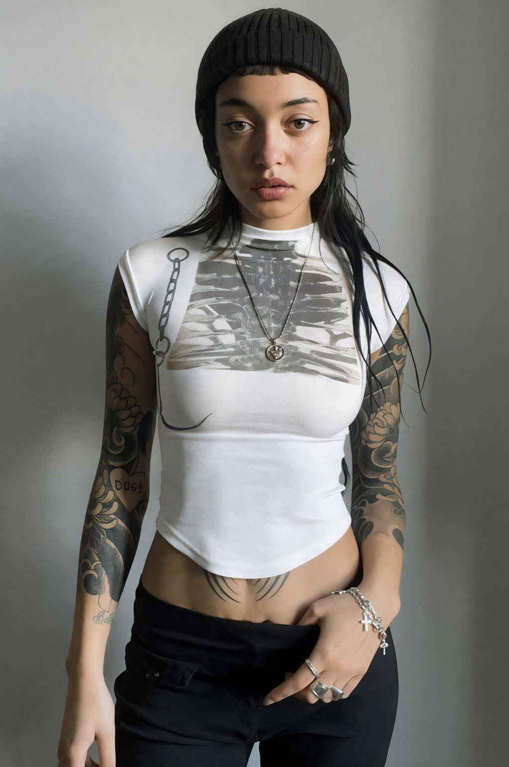 Graffiti Printed Cropped Slim T-shirt image 1