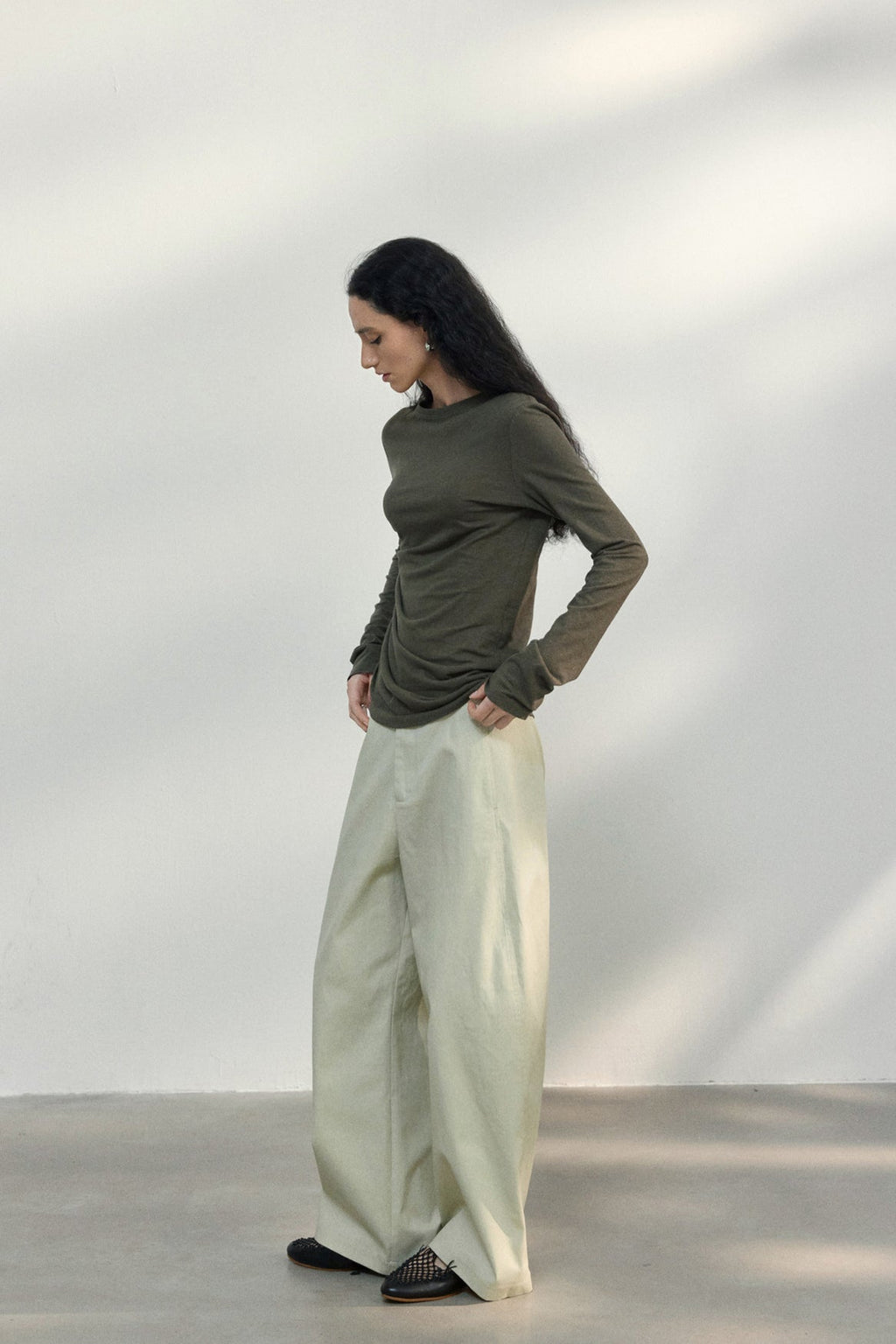 Fitted Textured Pleated Cotton Linen Knit Sweater image 3