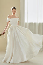 Elegant Vintage Off Shoulder Wedding Dress image 5
