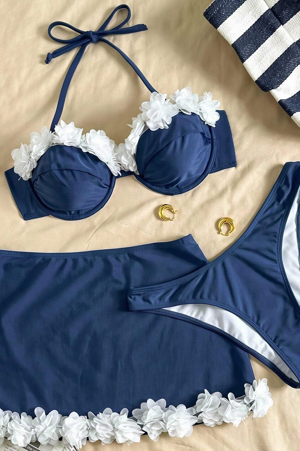 Lace Trim Strapless Bikini With Mini Skirt Three Piece Swim Sets image 4