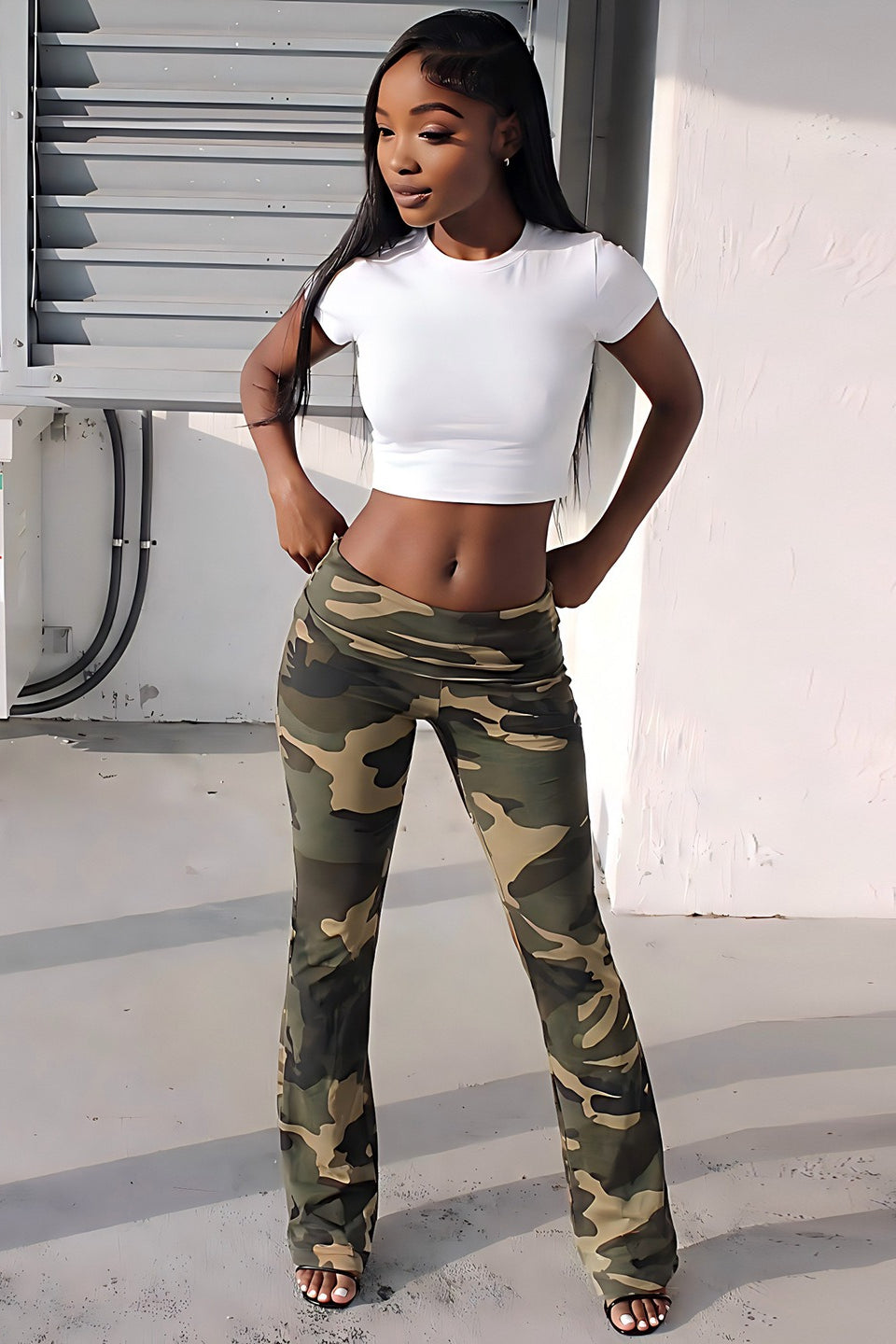 Chic Camouflage Print Low Rise Straight Pants image 1