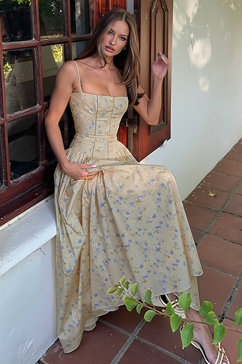 Chic Vintage Floral Cami Slim Fit Maxi Dress image 3