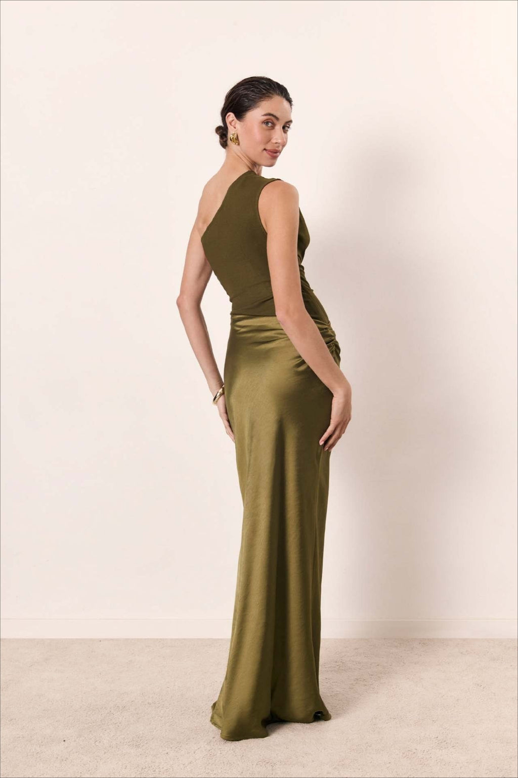 Solid Asymmetric Neckline Sleeveless Formal Dress image 12