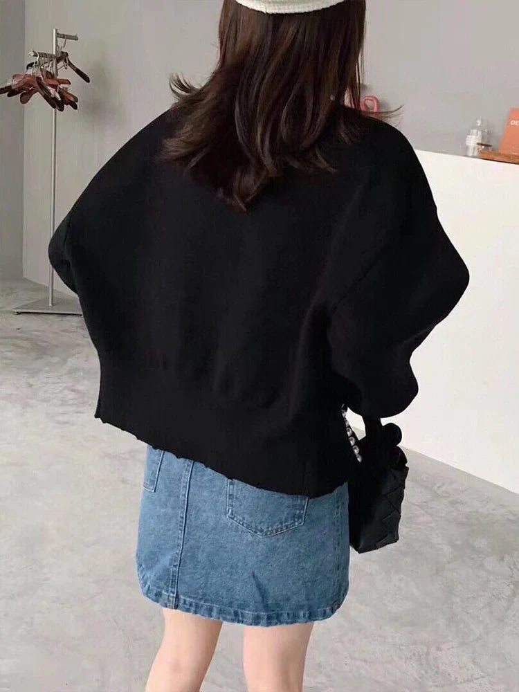 Pearl Trim O-neck Knit Cardigan image 4