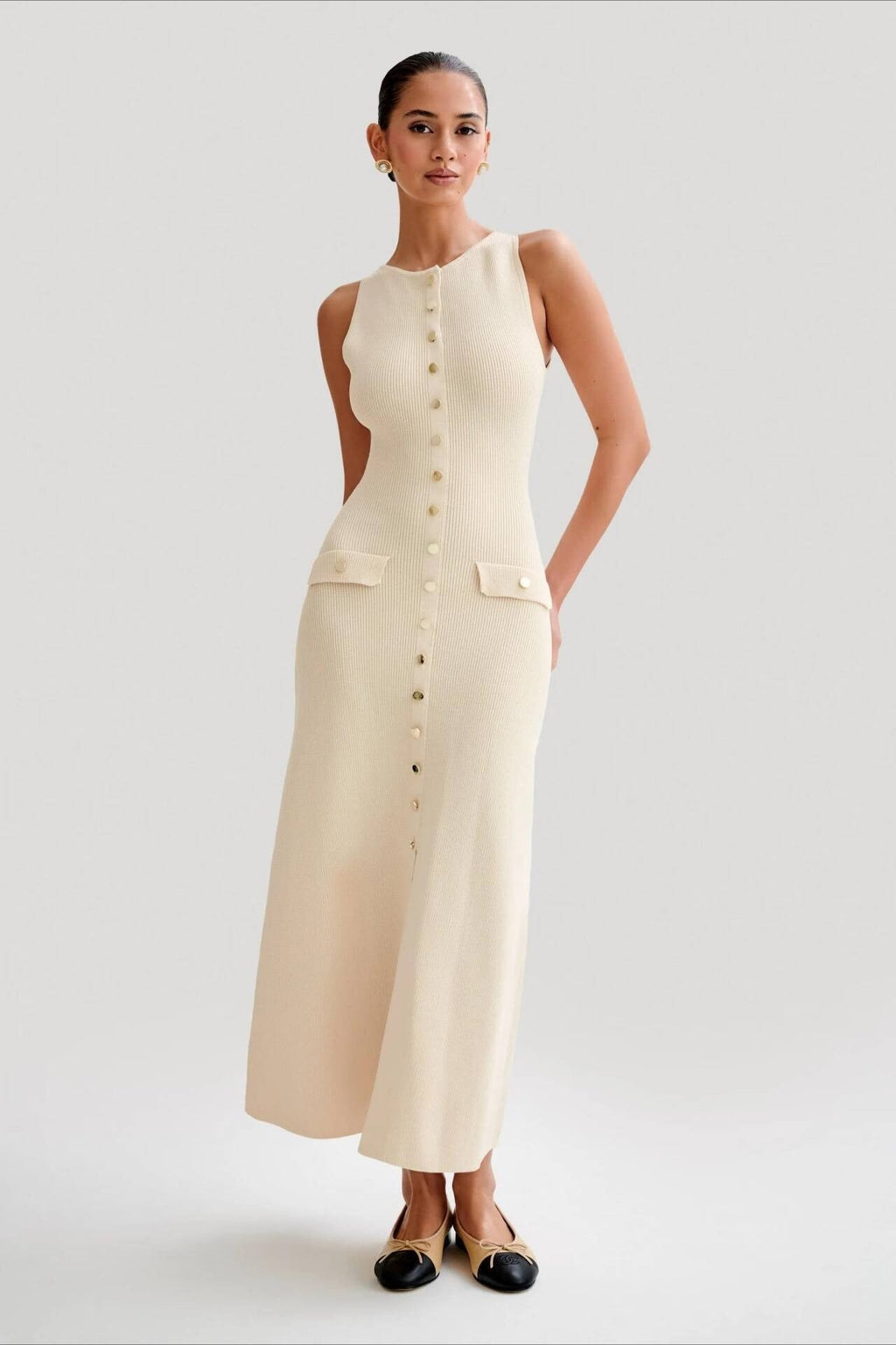 Sleeveless Round Neck Knit Sweater Dress image 7