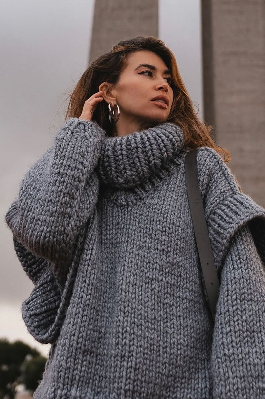 Solid Patchwork Chunky Fluffy Turtleneck Sweater image 3