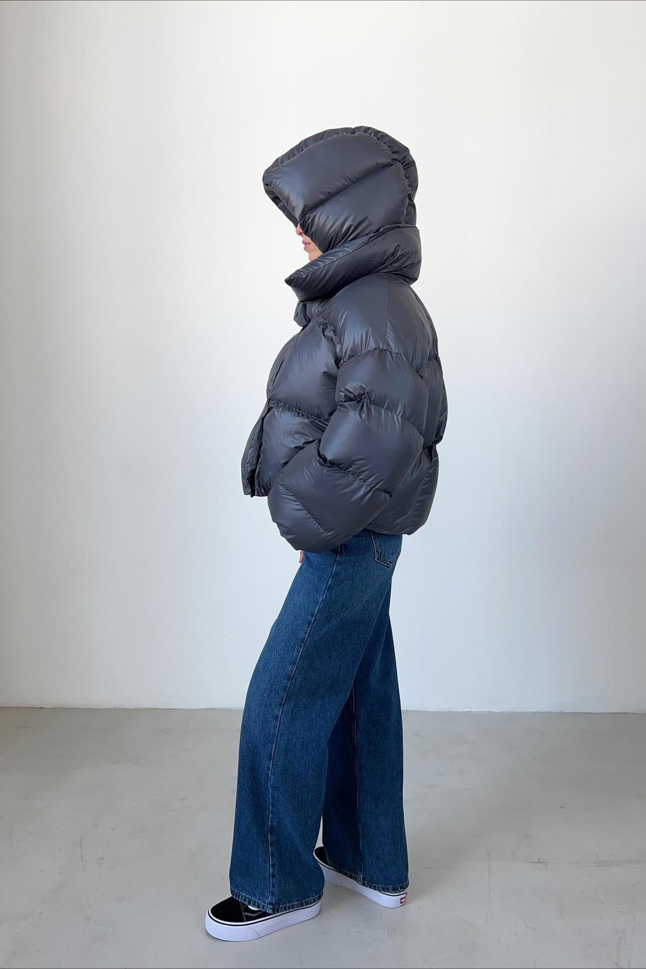 Short Hooded Puffer Jacket image 20