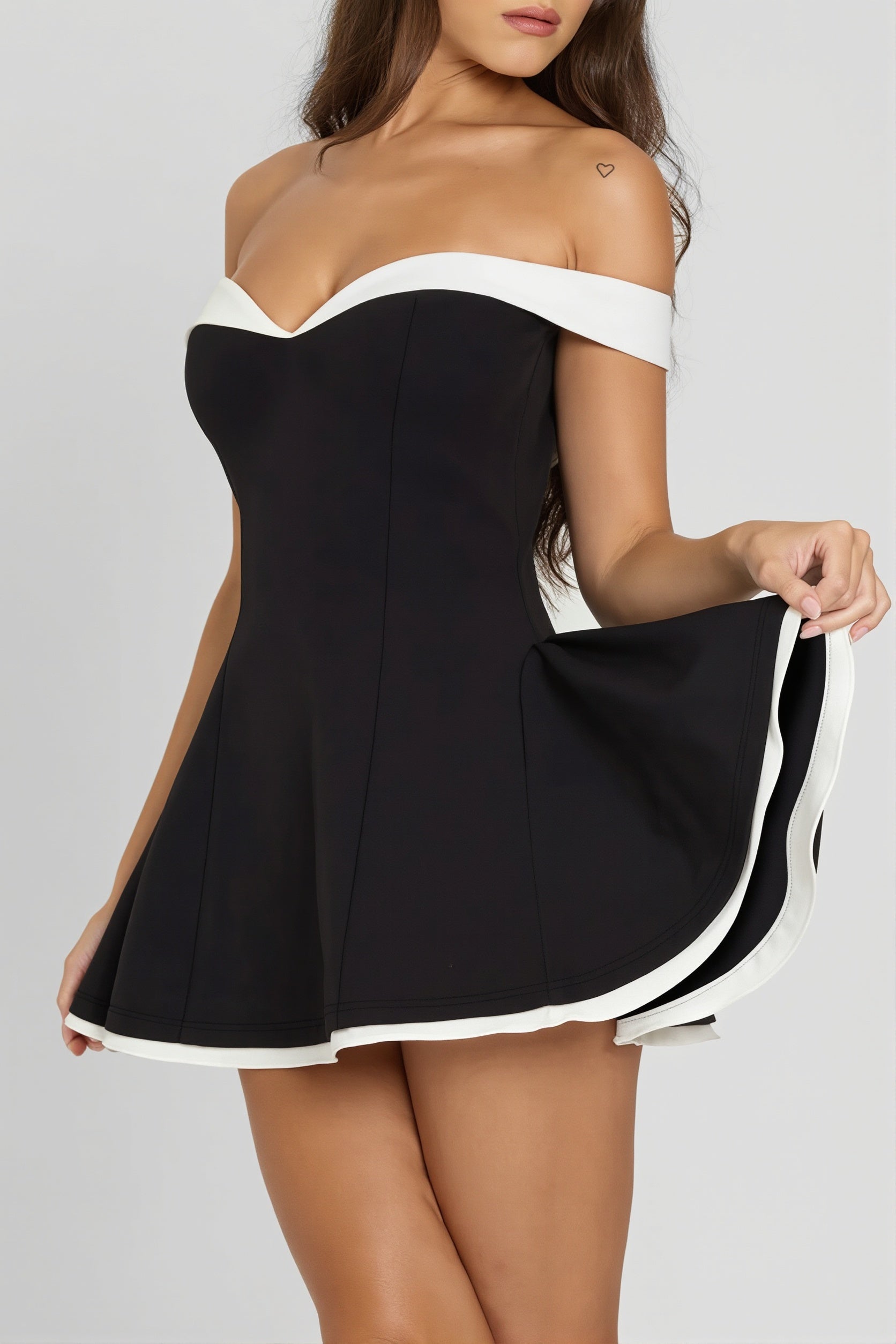 Elegant Solid Slim Bandeau Mini Dress image 5