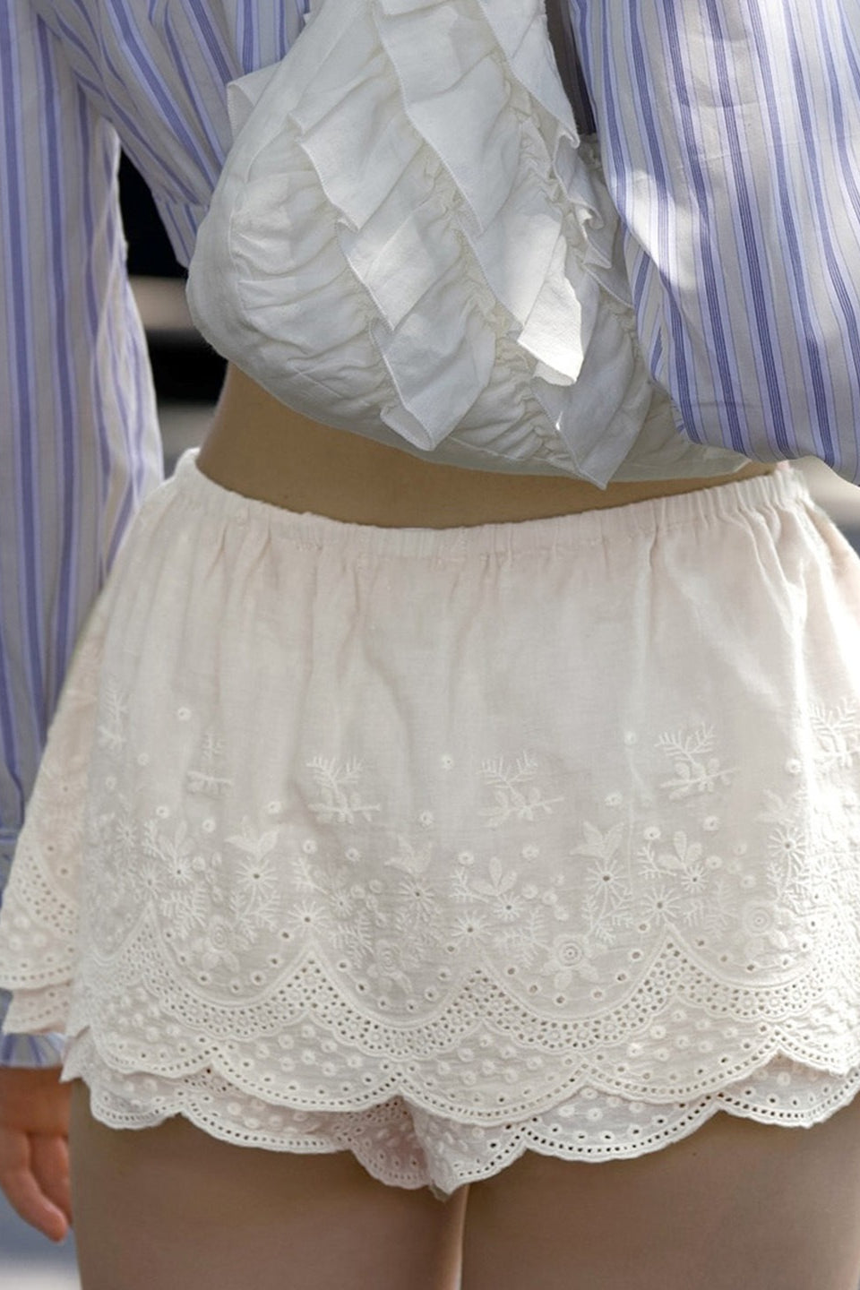 Lace Trim Slim Fit Mini Skirt image 2