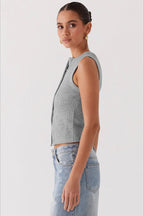 Round Neck Sleeveless Knit Top image 4