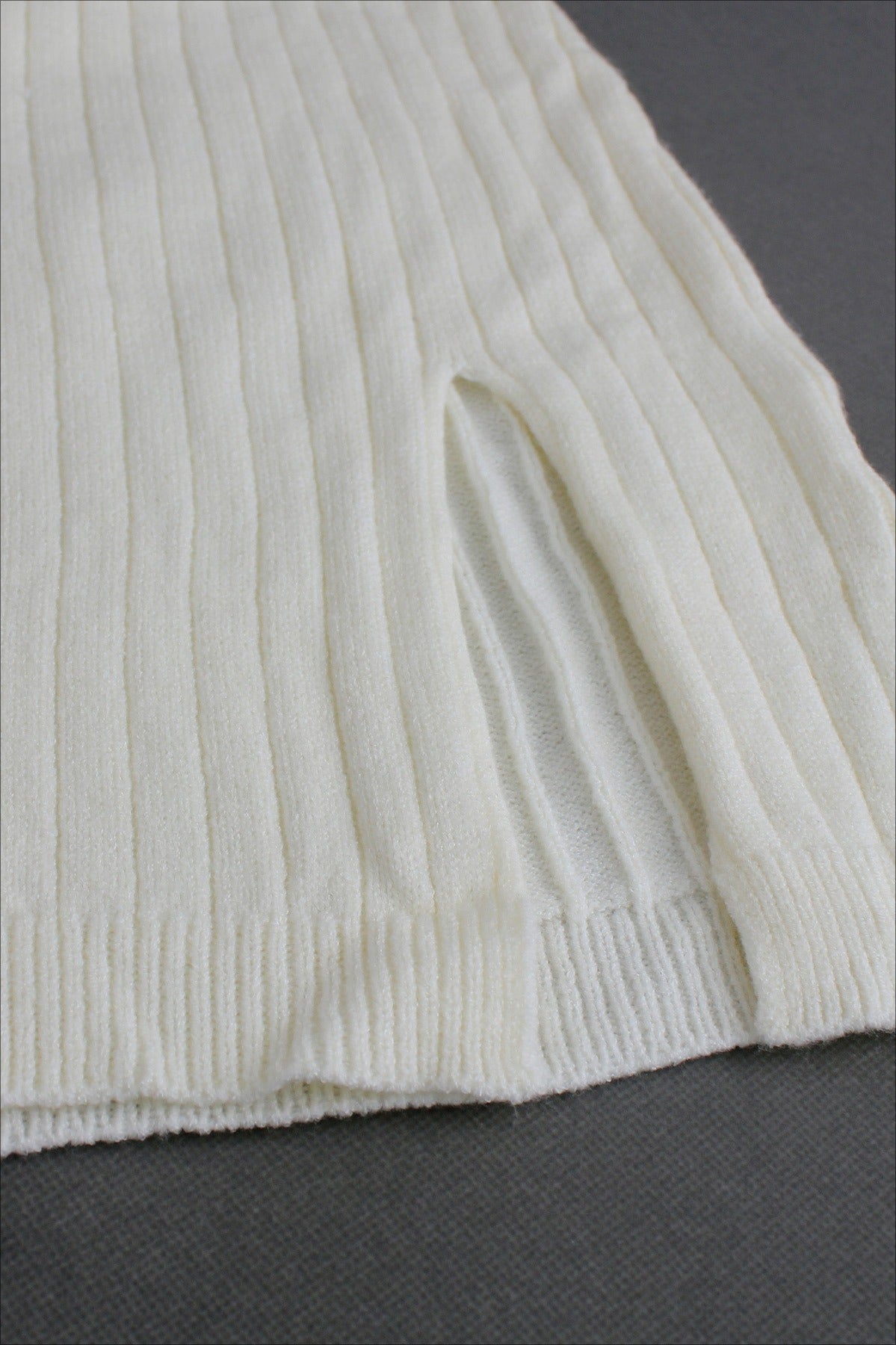 Sleeveless Round Neck Knit Sweater Dress image 4