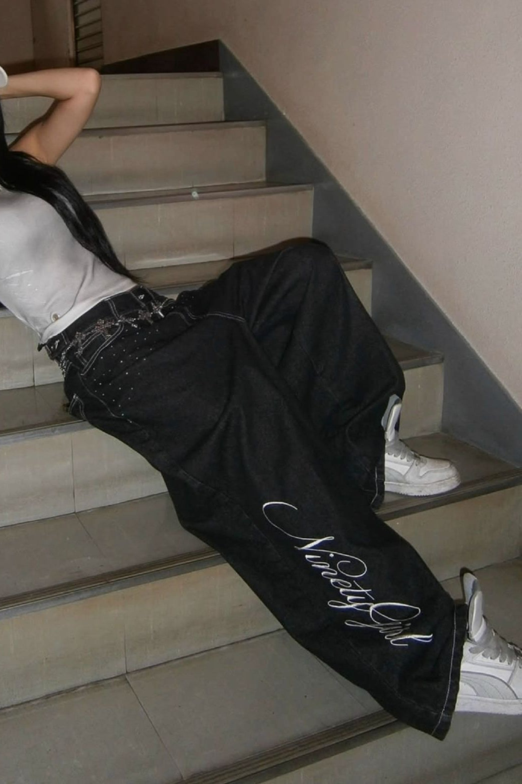Angel Wing Embroidery Rhinestone Straight Jeans image 5