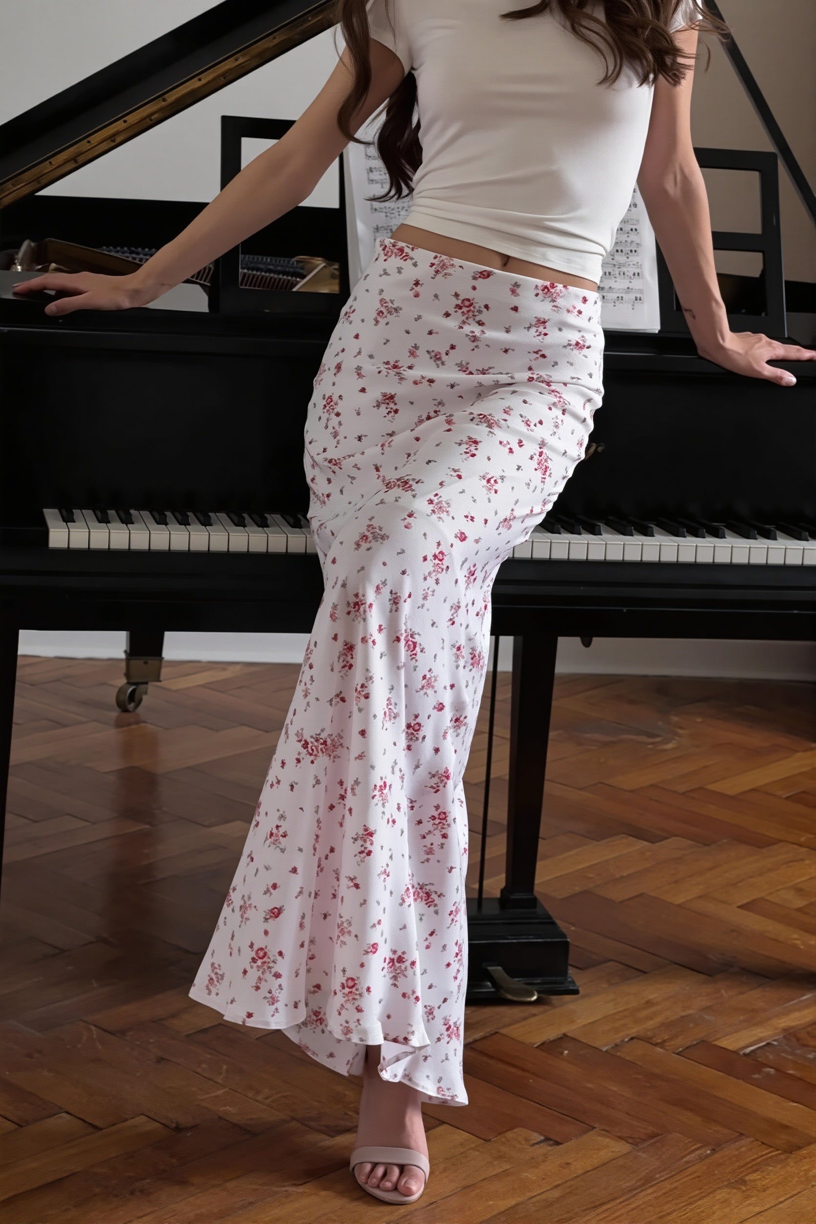 Fresh Elegant Floral Slim Mermaid Skirt image 2