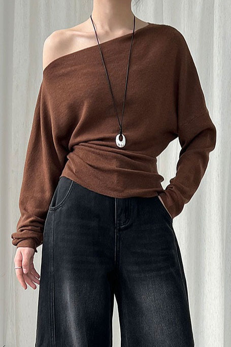 Waist Defining Asymmetric Shoulder Knit Top image 11