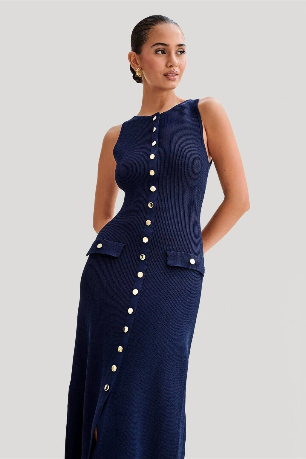 Sleeveless Round Neck Knit Sweater Dress image 3