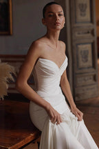 Simple Deep V Strapless Mermaid Train Wedding Dress image 3