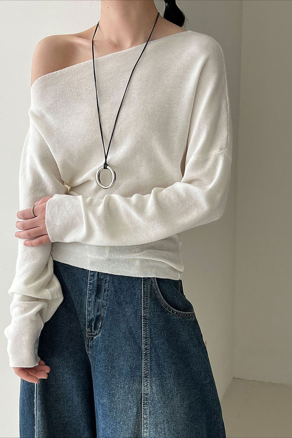 Waist Defining Asymmetric Shoulder Knit Top image 9