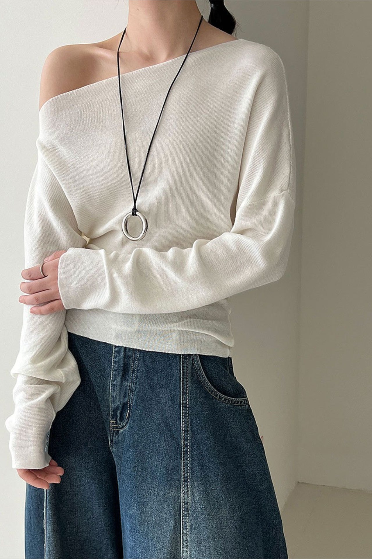 Waist Defining Asymmetric Shoulder Knit Top image 9
