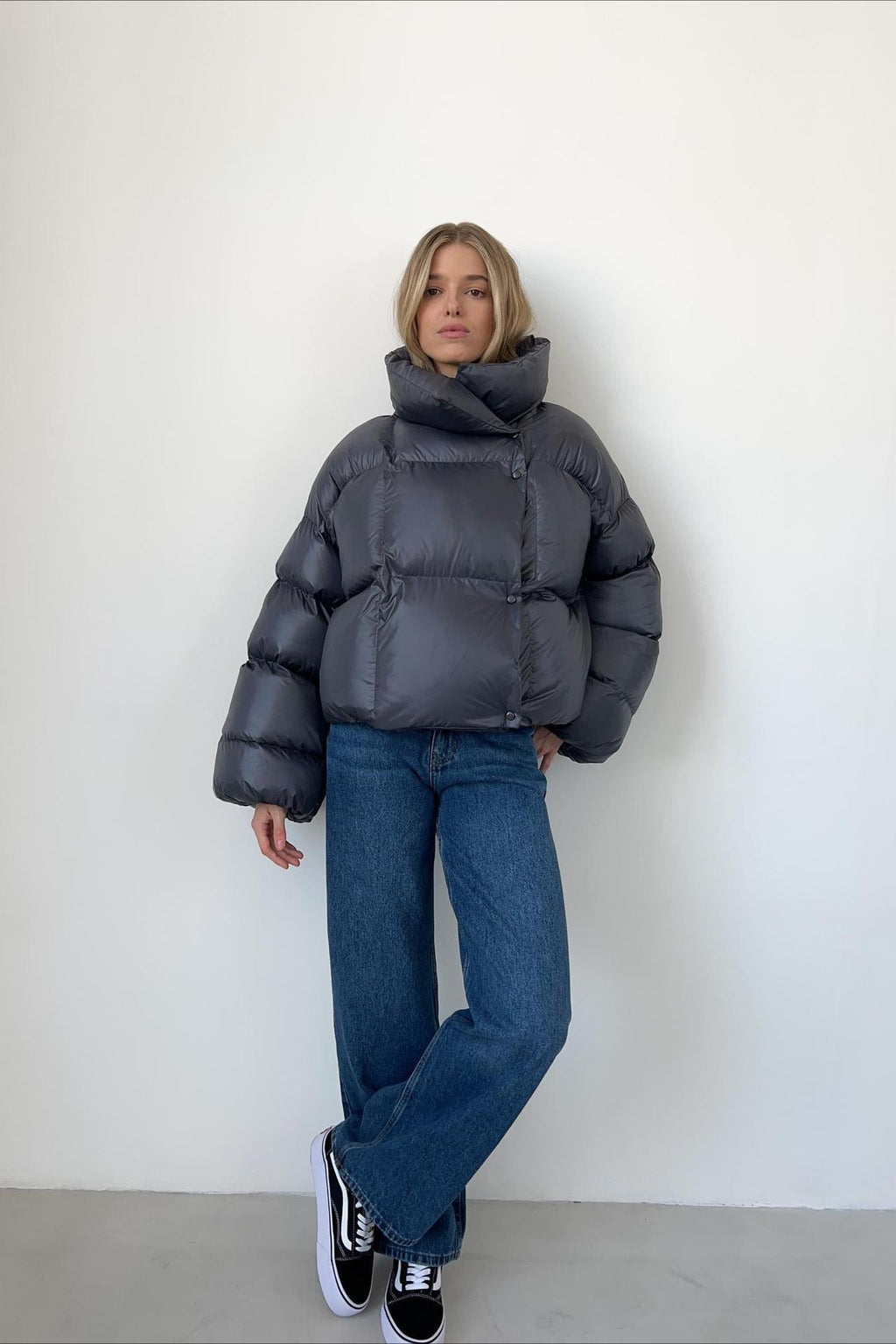 Short Hooded Puffer Jacket image 21
