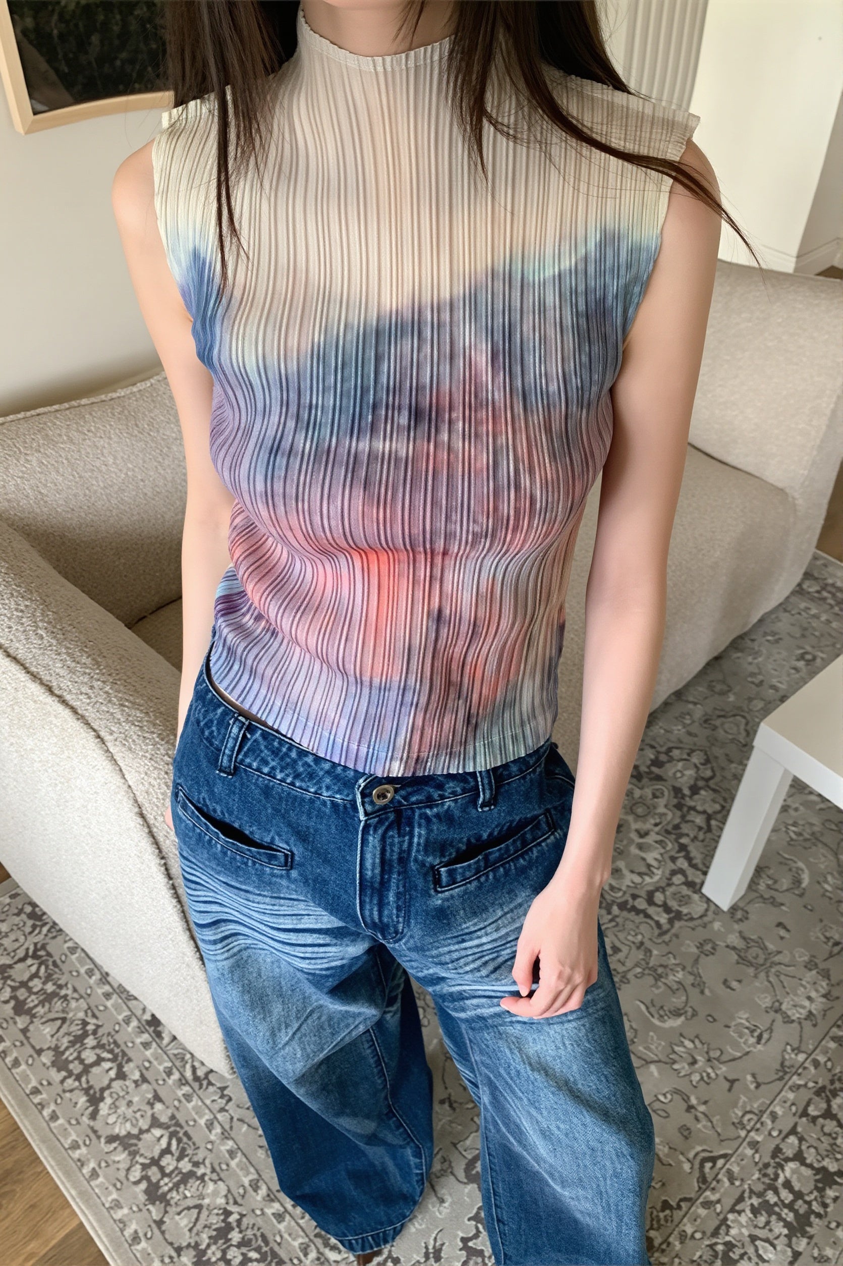 Gradient Color Mock Neck Sleeveless Pleated Casual Blouse image 1