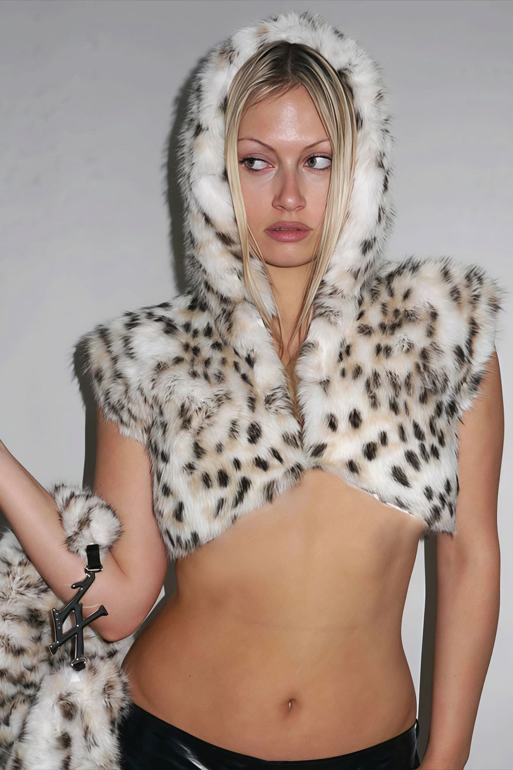 Hooded Leopard Print Fuzzy Cropped Vest image 1