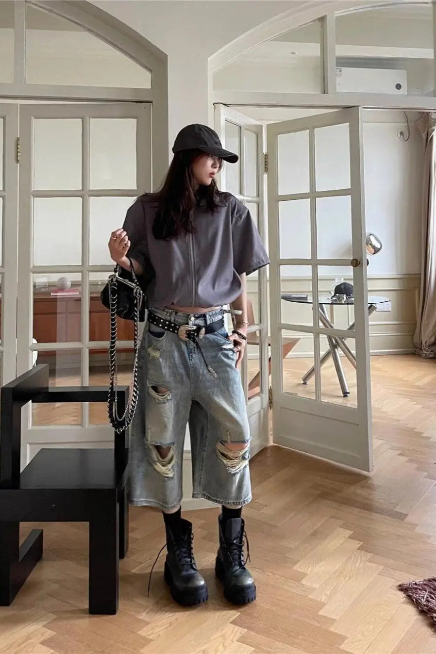 Loose Ripped Capri Wide Leg Jeans image 4