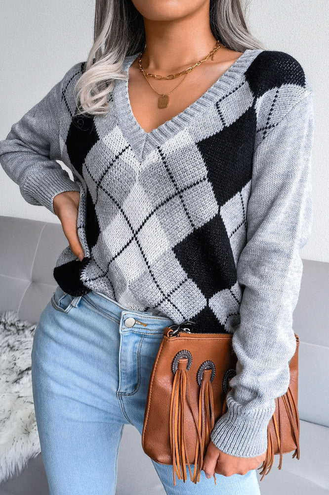 Argyle V-Neck Knit Pullover Sweater image 16
