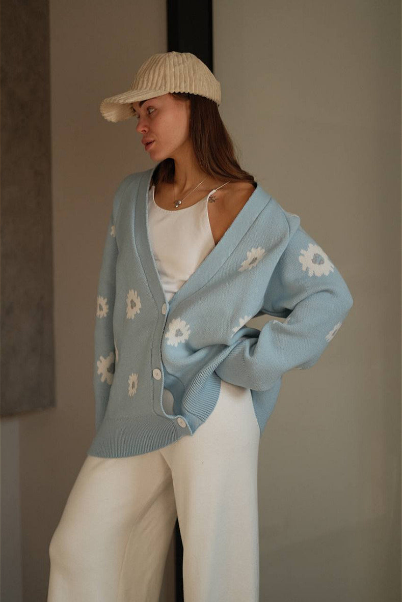 Fuzzy Daisy Jacquard Loose V-Neck Cardigan image 4