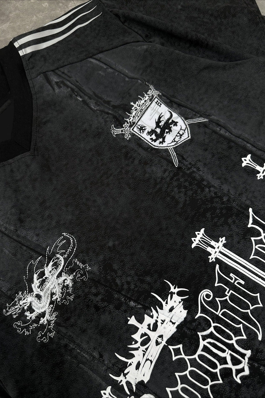 Dark Trend Black White Print Short Sleeve T-shirt image 3