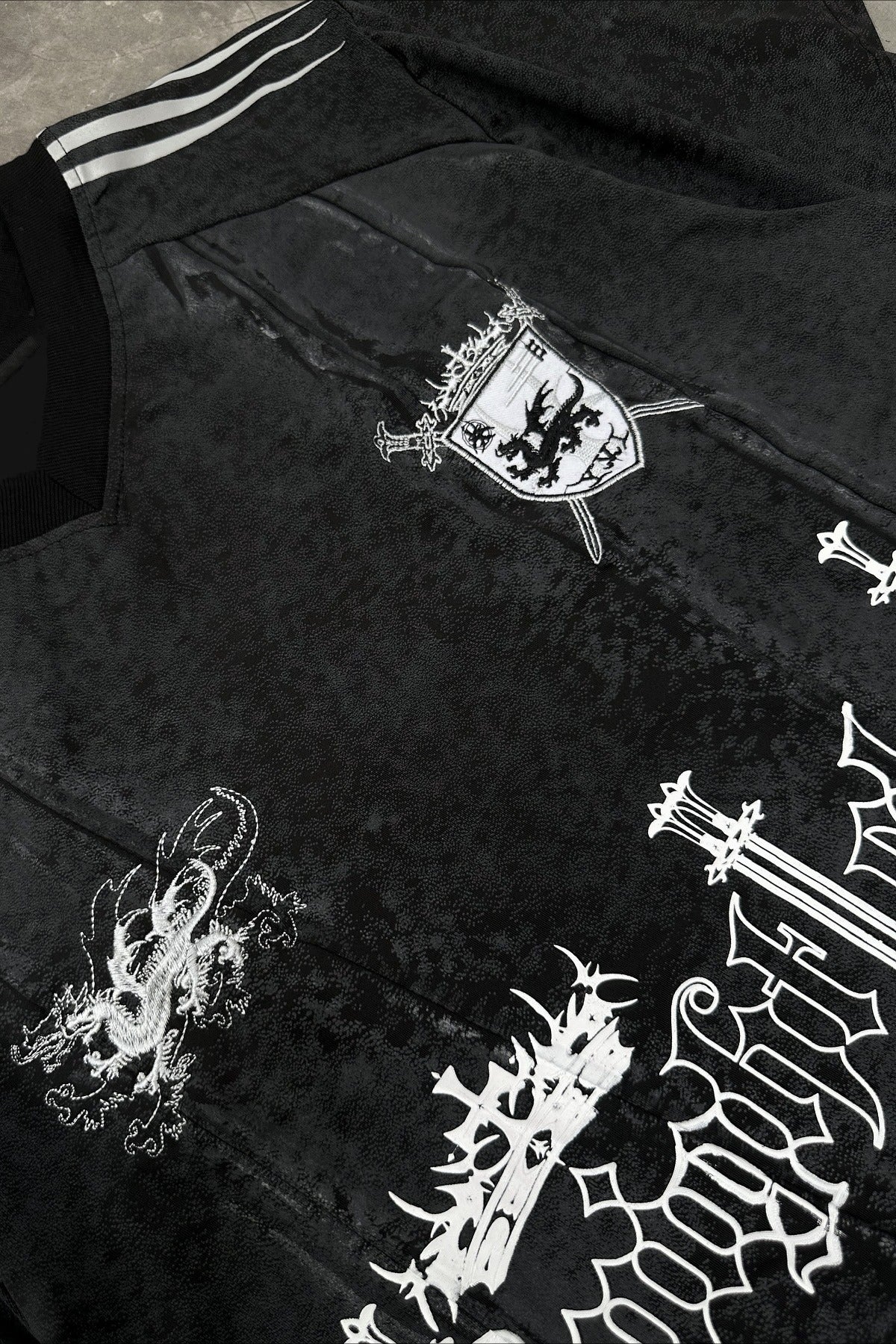Dark Trend Black White Print Short Sleeve T-shirt image 3