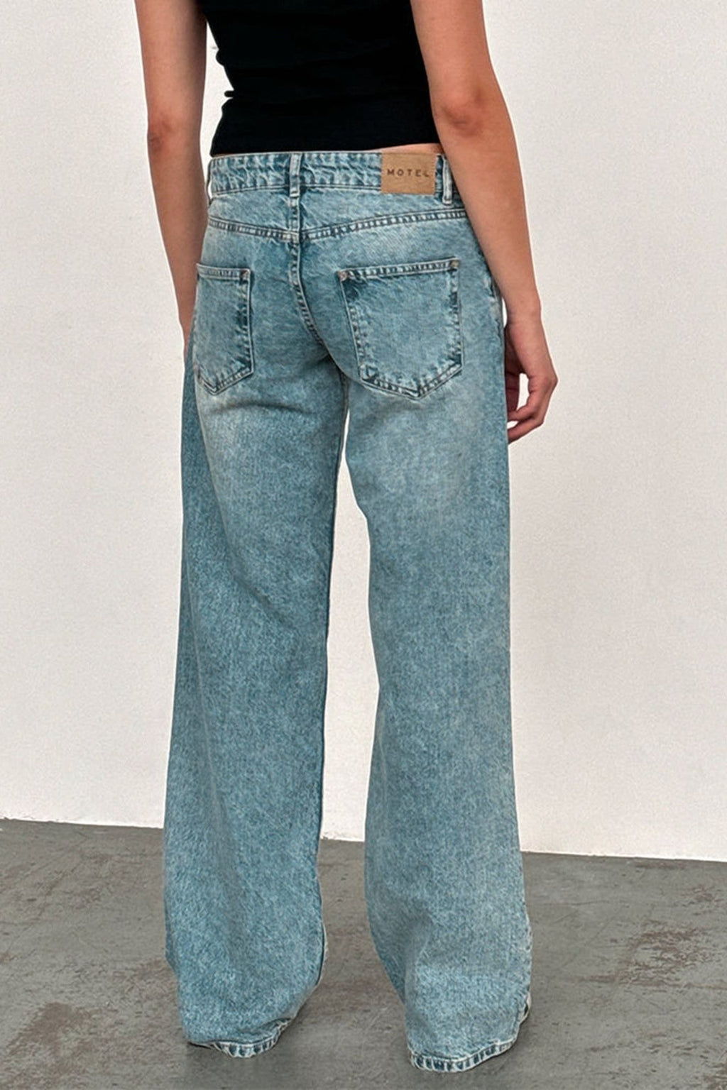 Solid Stretch Straight Leg Jeans image 9