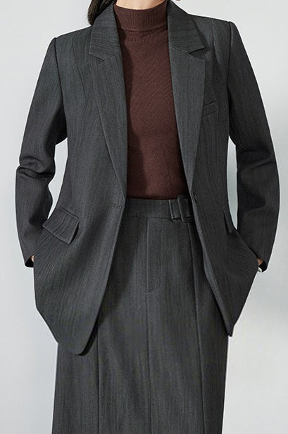 Classic Peak Lapel Blazer image 3