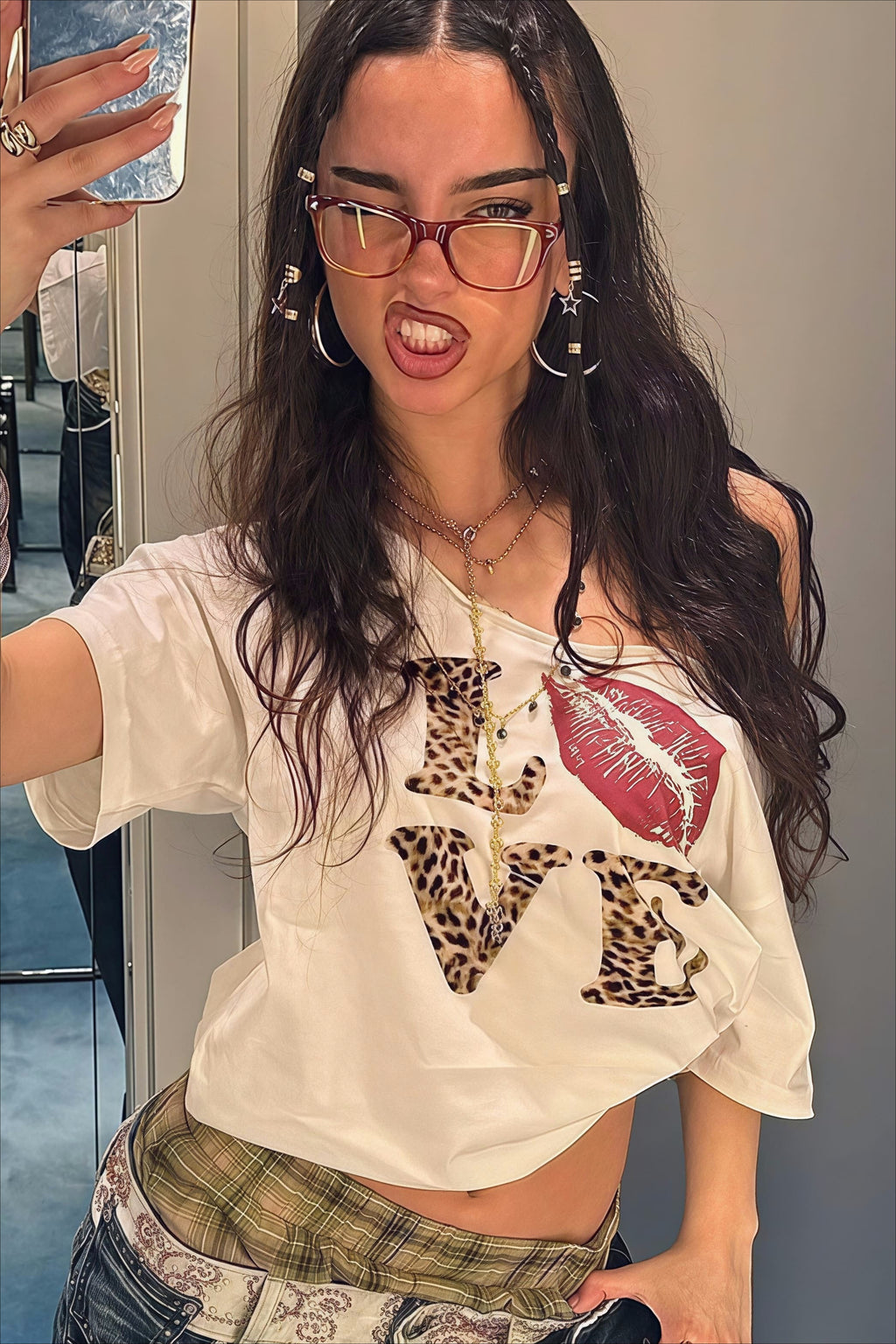 Street Style Leopard Letter Print V Neck Sexy Crop Top T-shirt image 1
