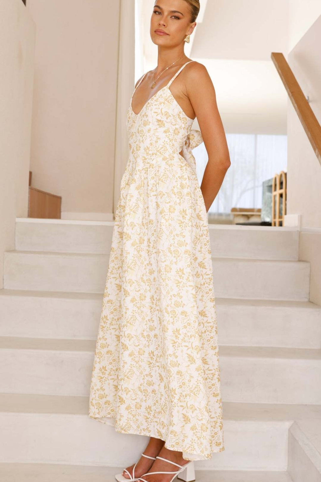 Backless Spaghetti Strap Floral Dress image 8