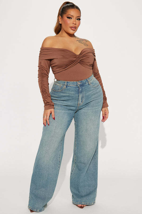 Embroidered Stretch Wide Leg Jean image 6