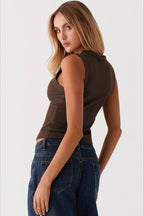 Round Neck Sleeveless Knit Top image 12