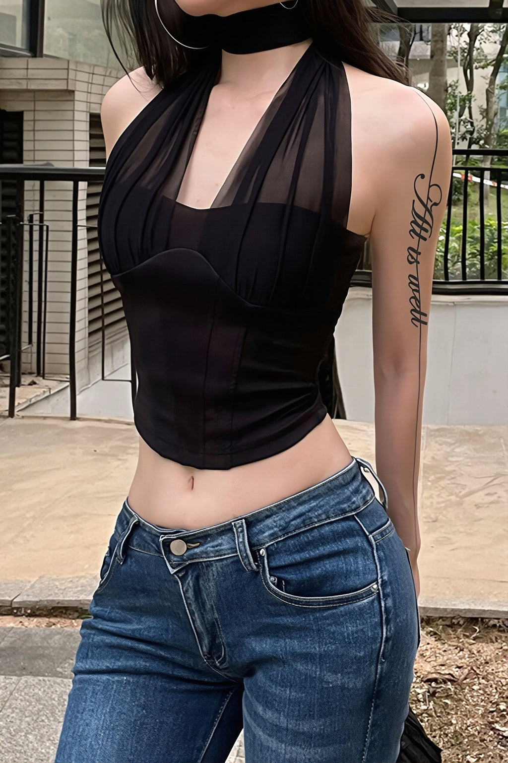 Solid Cropped Boned Halter Neck Sexy Backless Halter Top image 3