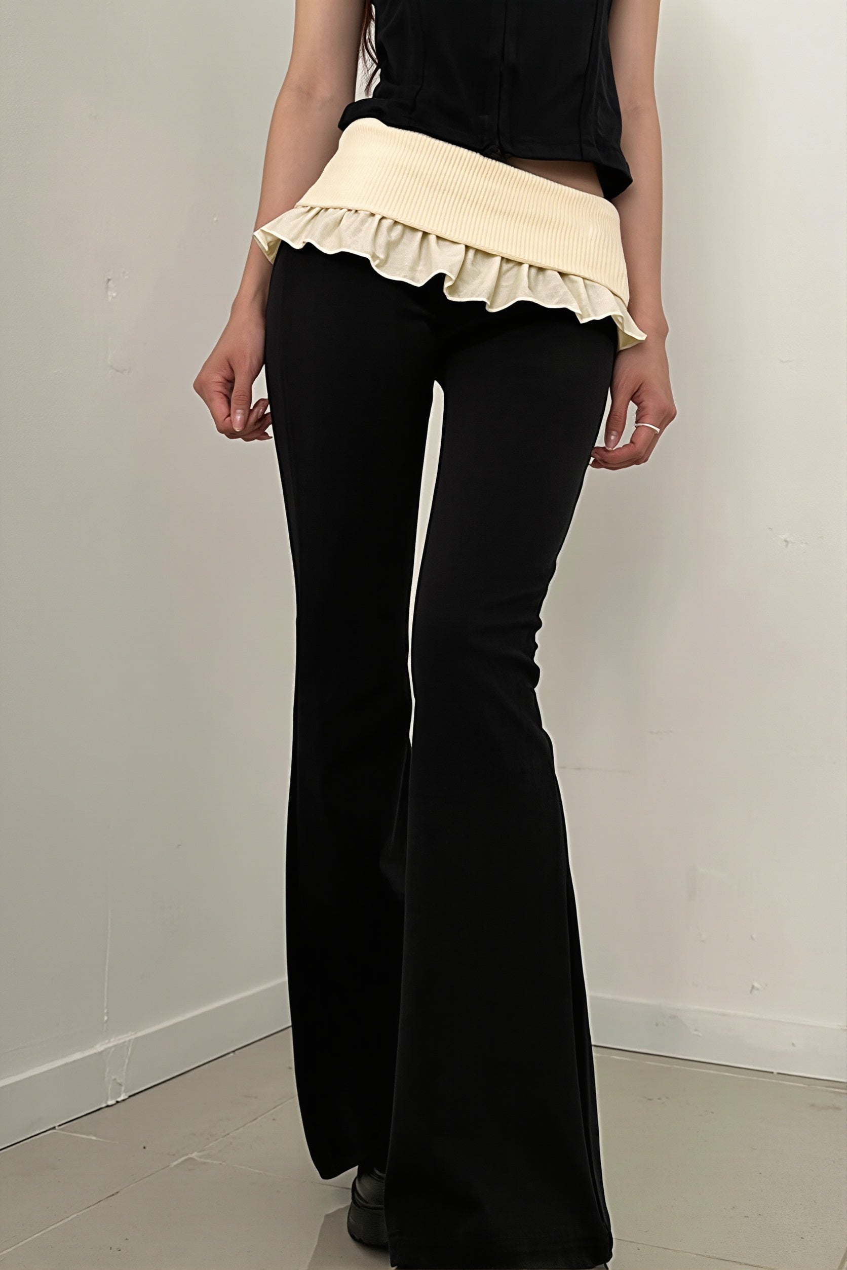 Ruffle Fold Waist Knit Flared Pants image 2