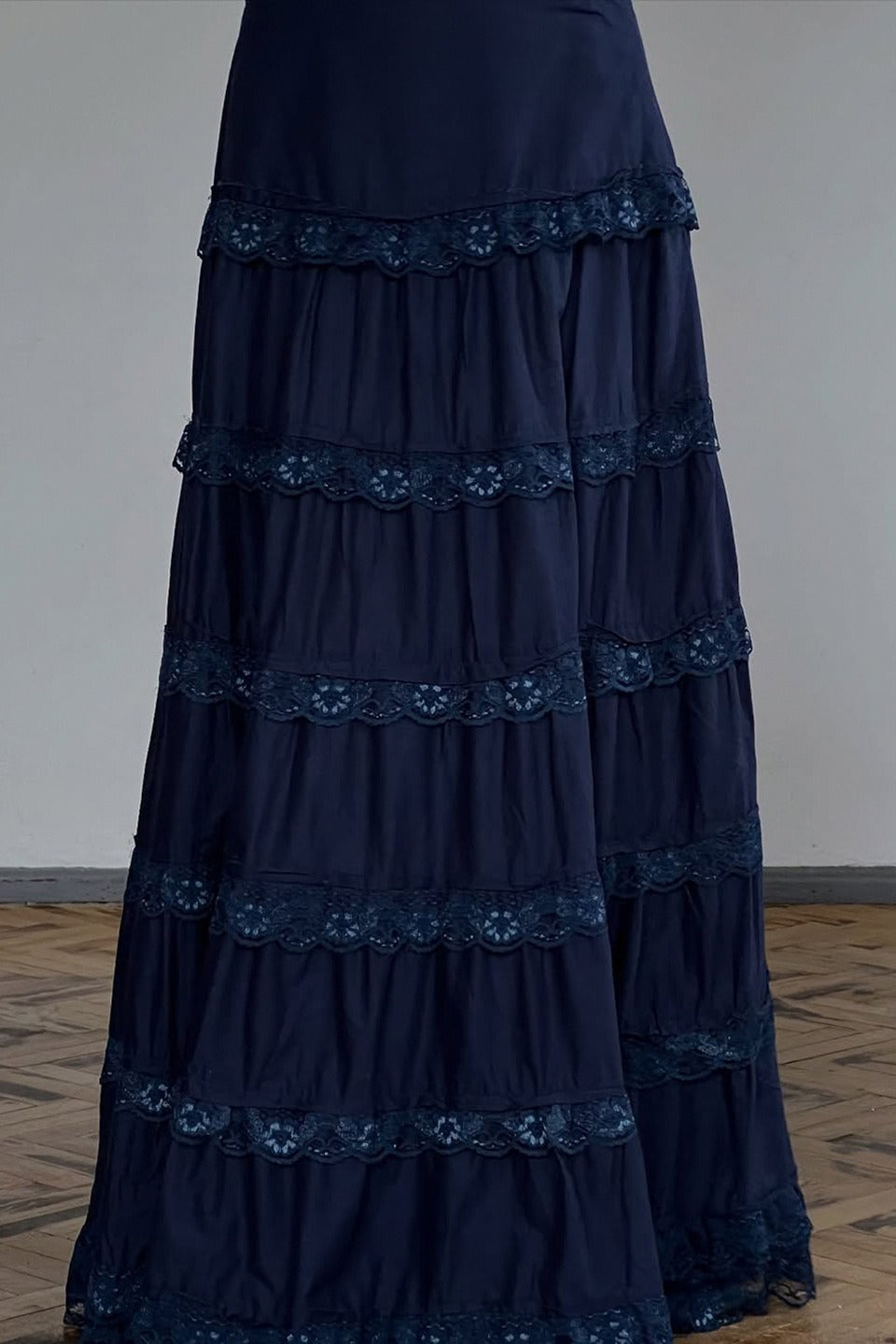 Vintage Lace Trimmed Tiered Midi Skirt image 4