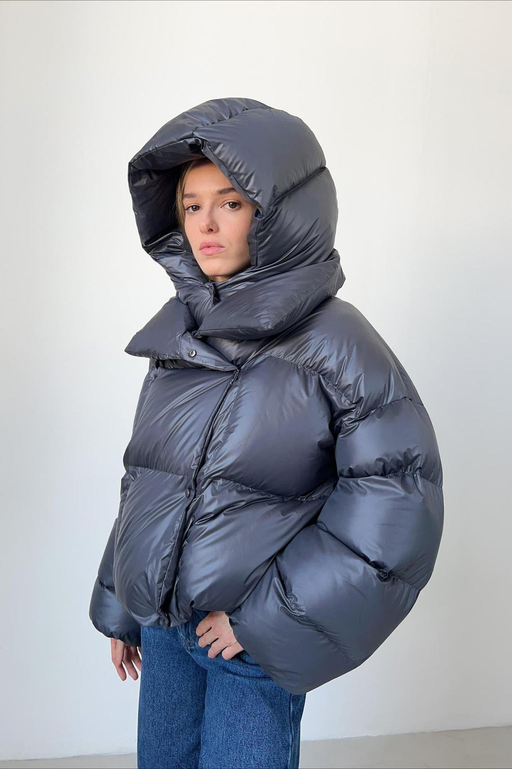 Short Hooded Puffer Jacket image 18