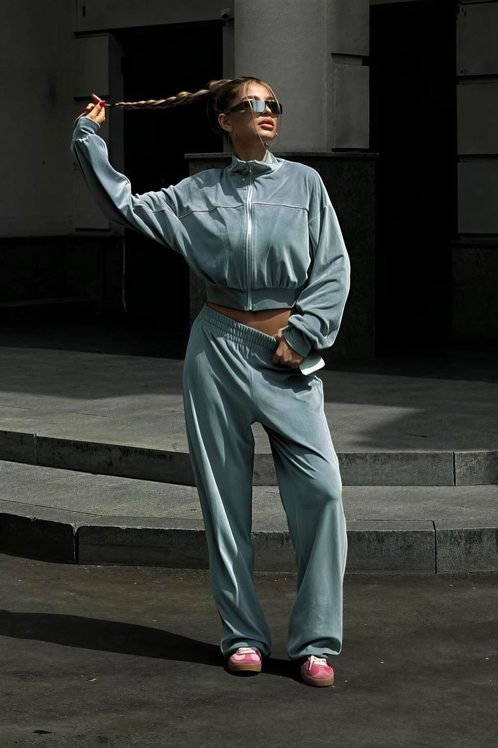 Athletic Velvet Collar Zipper Long Sleeve Two Piece Set image 9