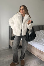 Solid Color Minimalist Fleece Loose Coat image 8