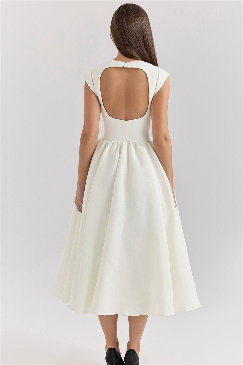 Minimalist Solid Backless Swing Midi Dress image 7