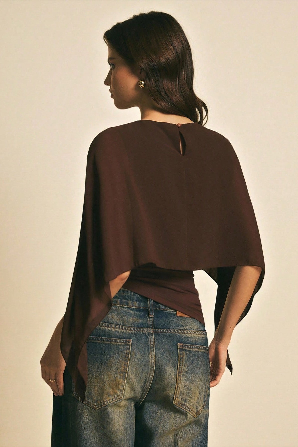 Chiffon Cape Sleeve Irregular Hem Blous image 3