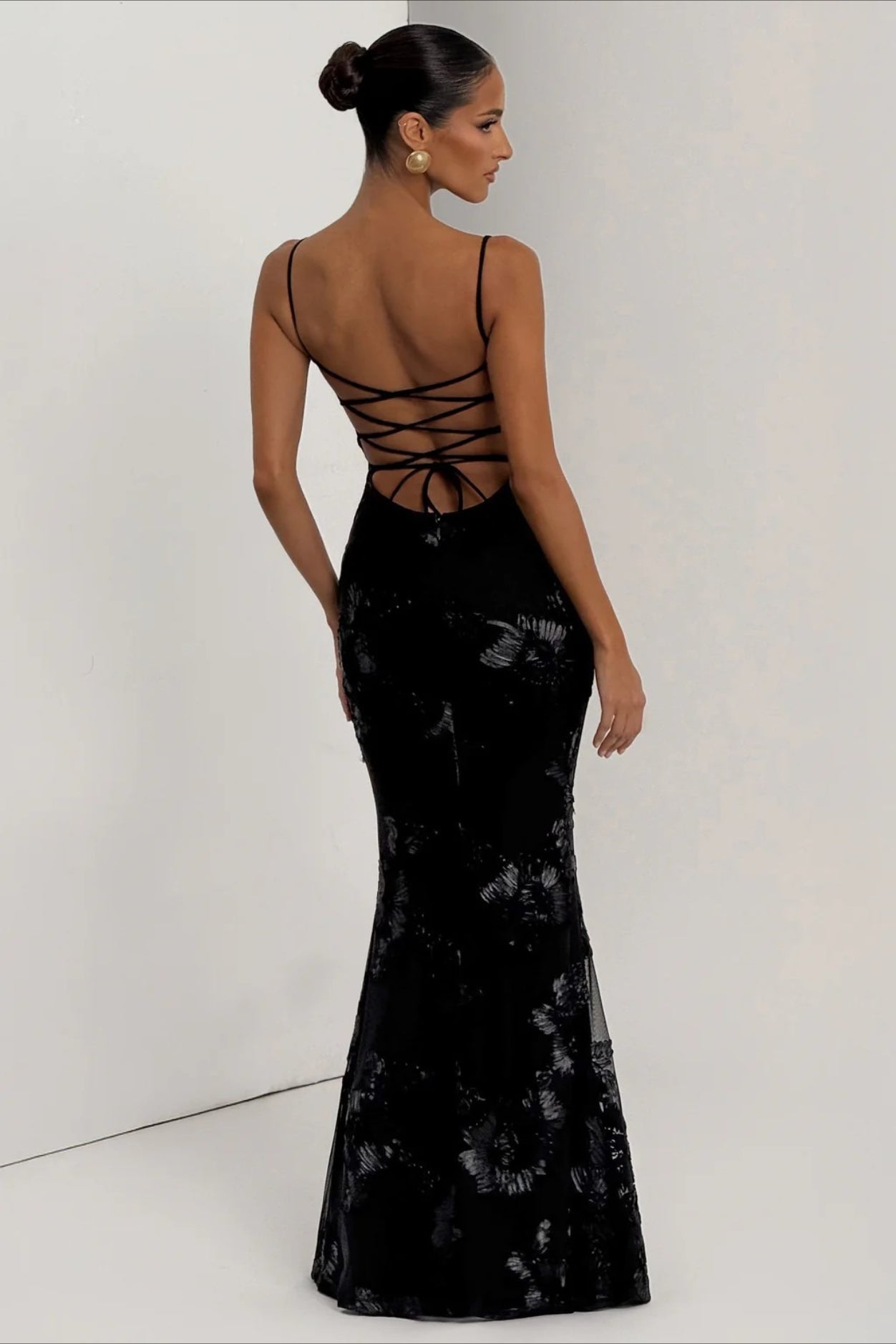 3D Applique Bone Pad Tie Back Solid Prom Dress image 5